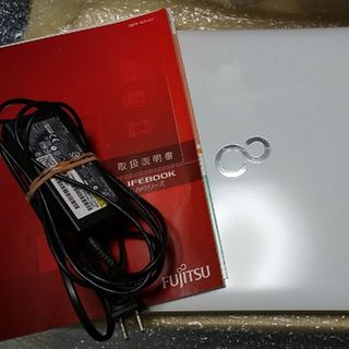 フジツウ(富士通)の【画面表示に訳あり】FUJITSUノートパソコン「LIFEBOOK WA2/R」(ノートPC)