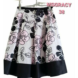 エムズグレイシー(M'S GRACY)の美品　エムズグレイシー　可愛い花柄スカート(ひざ丈スカート)