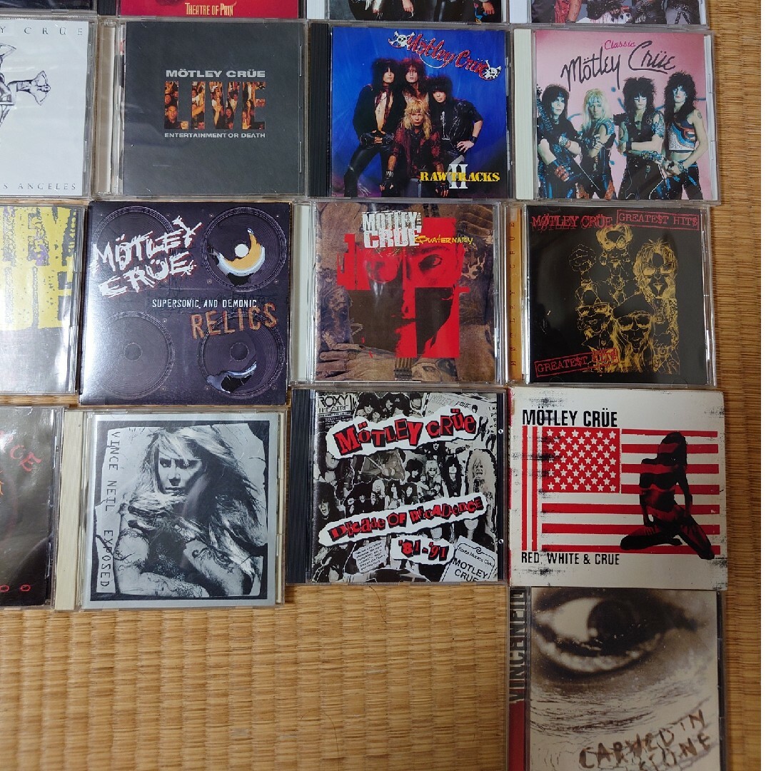 モトリークルー　ヴィンス・ニール　CD21枚セット　Mötley Crüe エンタメ/ホビーのCD(ポップス/ロック(洋楽))の商品写真