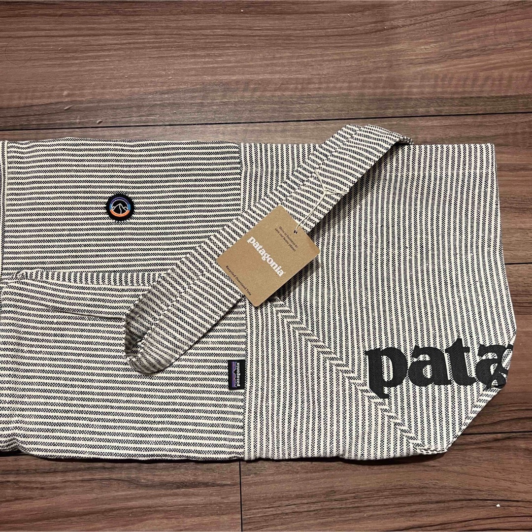 patagonia(パタゴニア)の◆完売・希少◆パタゴニア リサイクルオーバーサイズトート フィッツロイアイコン レディースのバッグ(トートバッグ)の商品写真