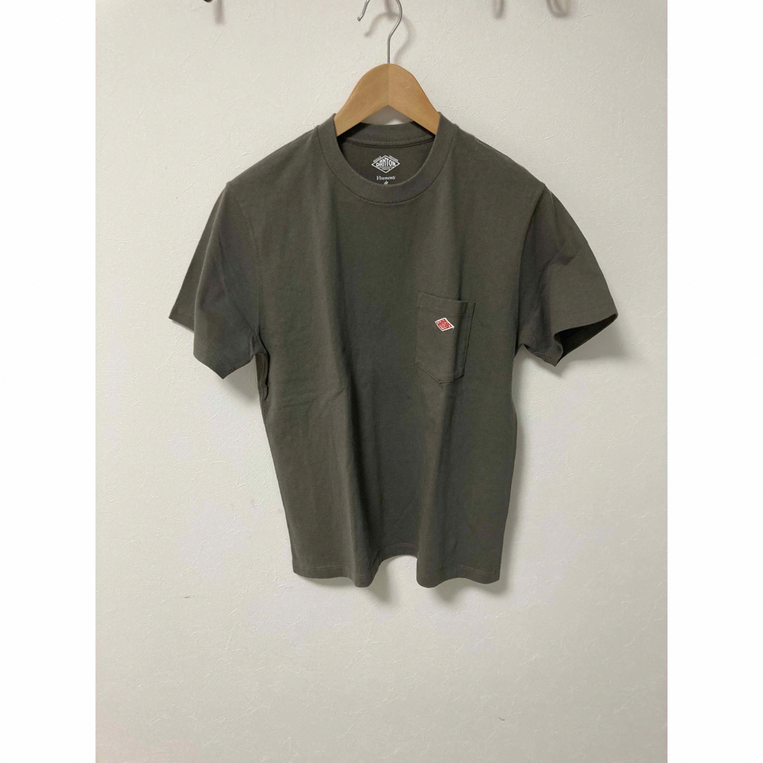 DANTON(ダントン)のカーキのTシャツ レディースのトップス(Tシャツ(半袖/袖なし))の商品写真