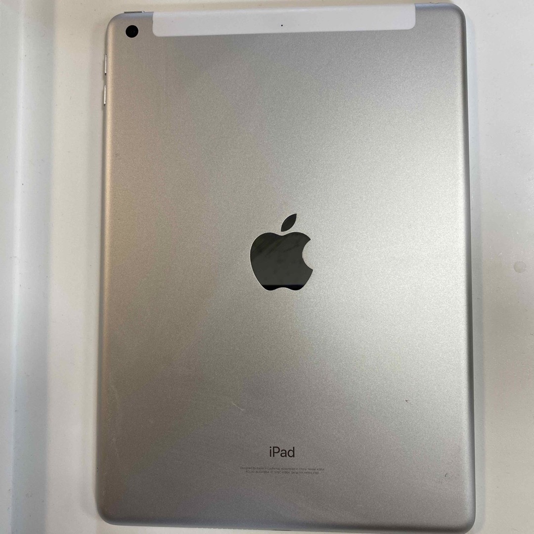 iPad6(2018) SIMフリー 32G