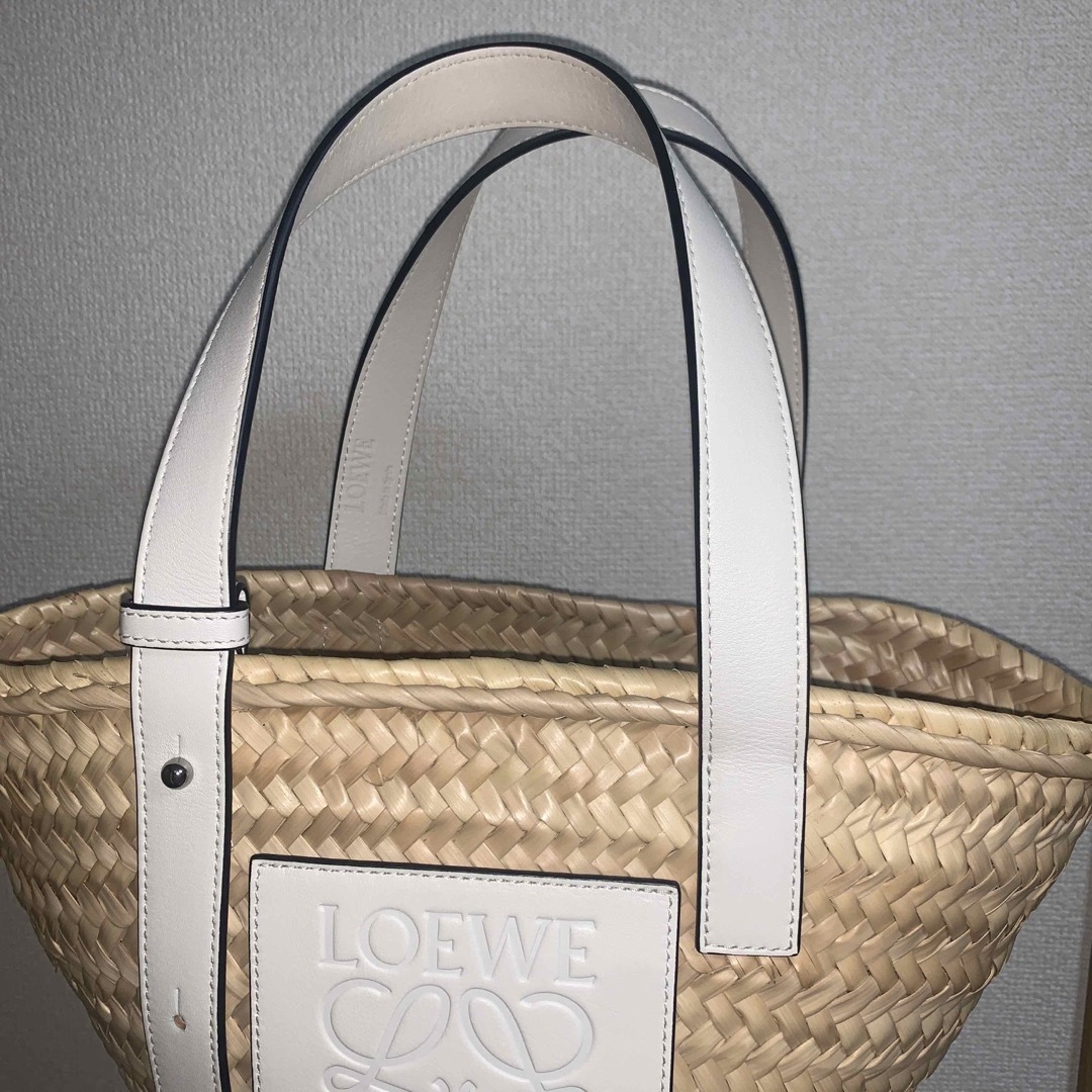 LOEWE - 早い者勝ち❣️人気色❣️【LOEWE 正規品】カゴバック Sサイズ