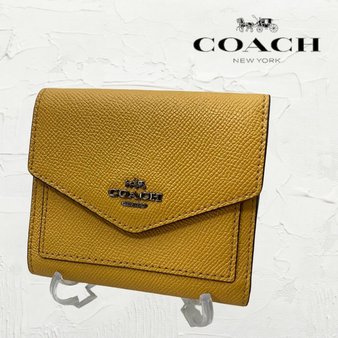 【新品】COACH コーチ 二つ折り財布 イエロー