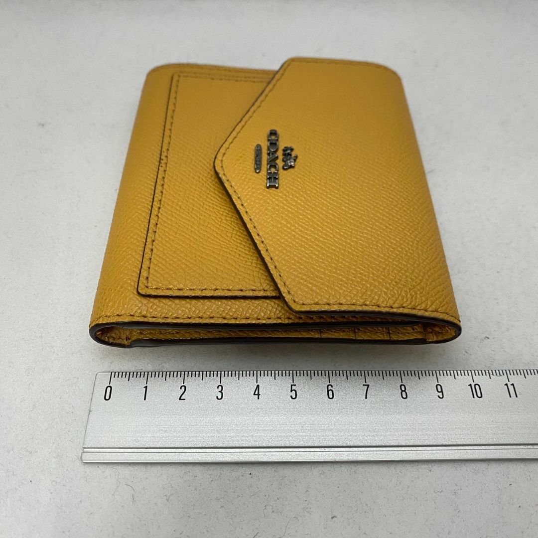 COACH コーチ 折り財布 クロコダイル型押し イエロー 黄色 二つ折り COACH コーチ 折り財布 クロコダイル型押し イエロー 黄色 二つ折り