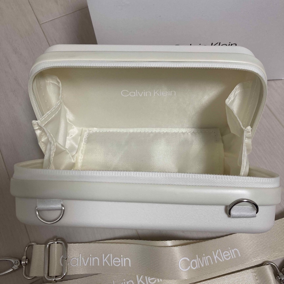 Calvin Klein(カルバンクライン)のnaaさん専用ページ レディースのバッグ(ショルダーバッグ)の商品写真