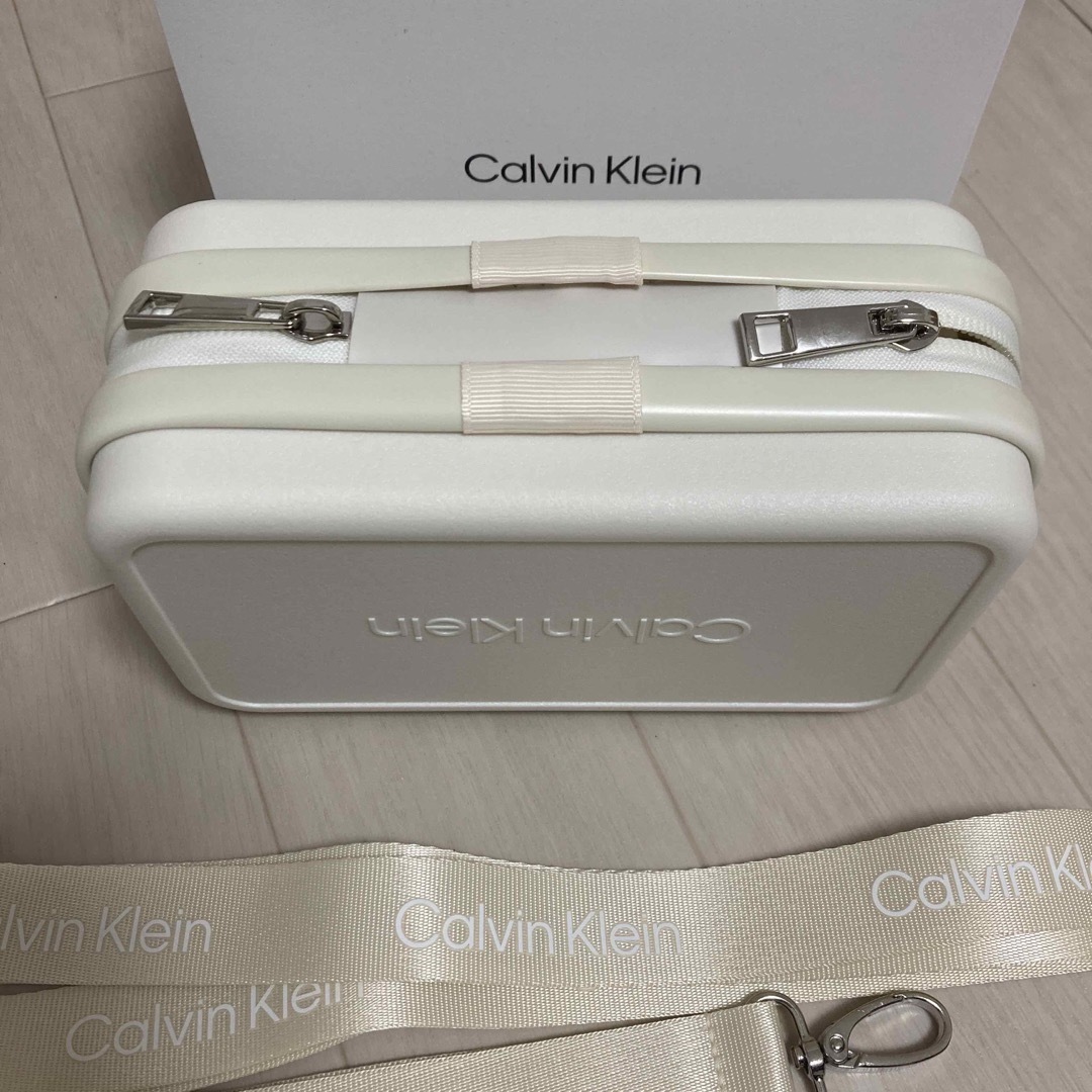 Calvin Klein(カルバンクライン)のnaaさん専用ページ レディースのバッグ(ショルダーバッグ)の商品写真