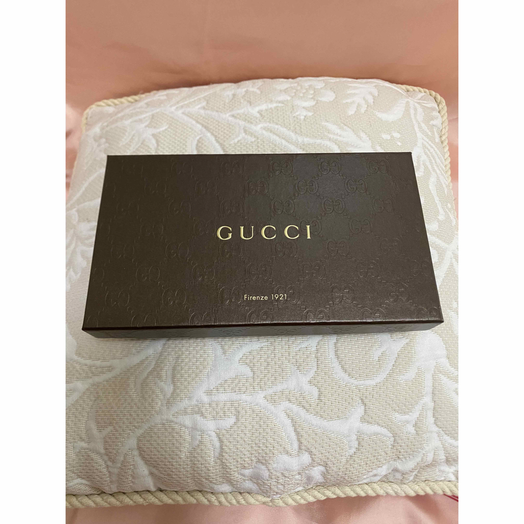 Gucci(グッチ)の美品グッチ空箱　GUCCI空箱　財布箱　ブランド空箱 インテリア/住まい/日用品のインテリア小物(小物入れ)の商品写真