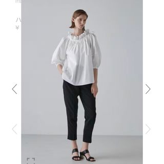 ADORE 白ブラウス | vrealitybolivia.com