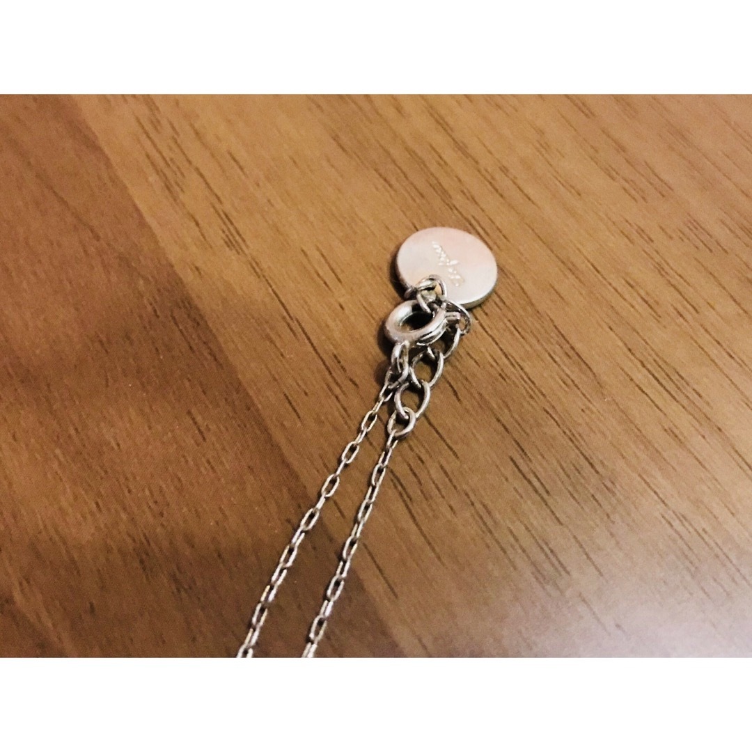 パール付　イニシャルネックレス　M レディースのアクセサリー(ネックレス)の商品写真