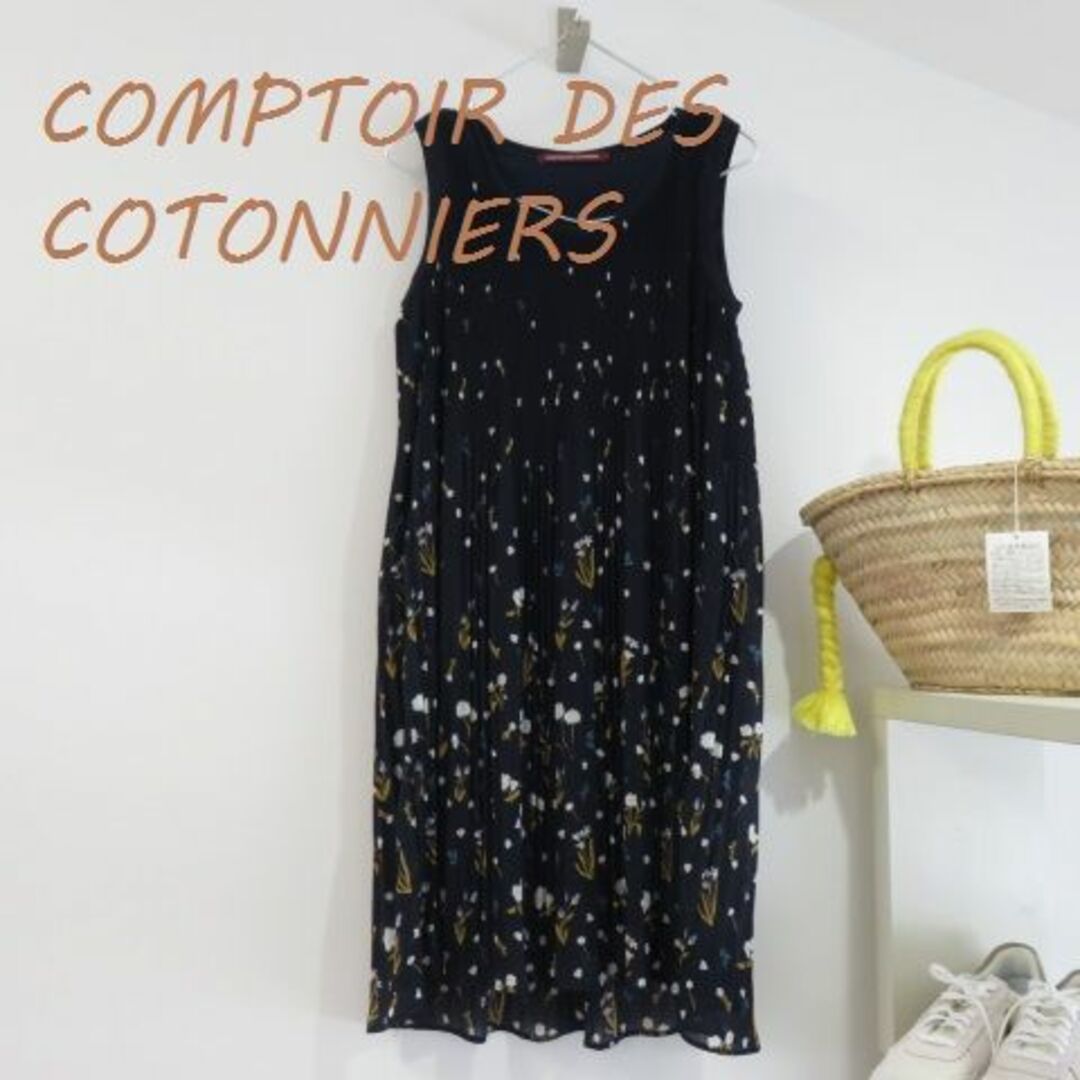 Comptoir des cotonniers(コントワーデコトニエ)のコントワーデ コトニエ リブ シャーリング ワンピース　花柄　紺 レディースのワンピース(ひざ丈ワンピース)の商品写真