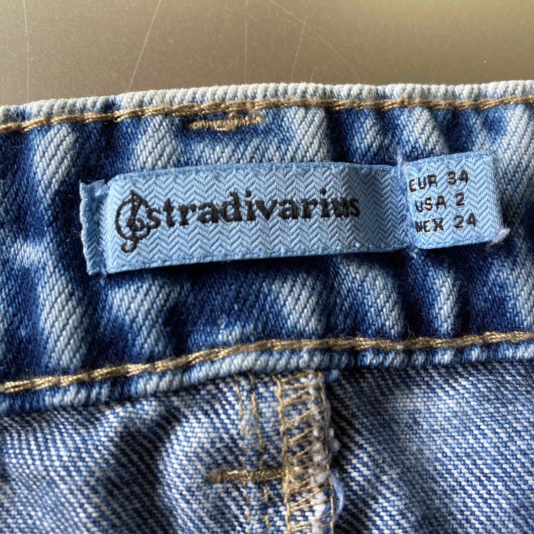 stradivarius(ストラディバリウス)のストラディバリウス　ダメージ　デニムスカート レディースのスカート(ミニスカート)の商品写真