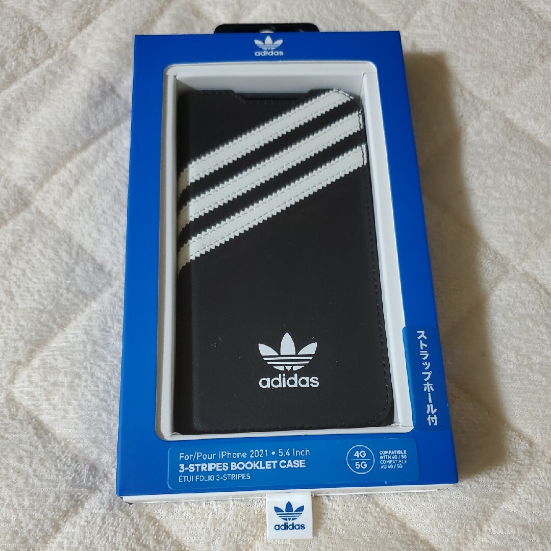 adidas(アディダス)のadidas(アディダス)スマホケース スマホ/家電/カメラのスマホアクセサリー(iPhoneケース)の商品写真