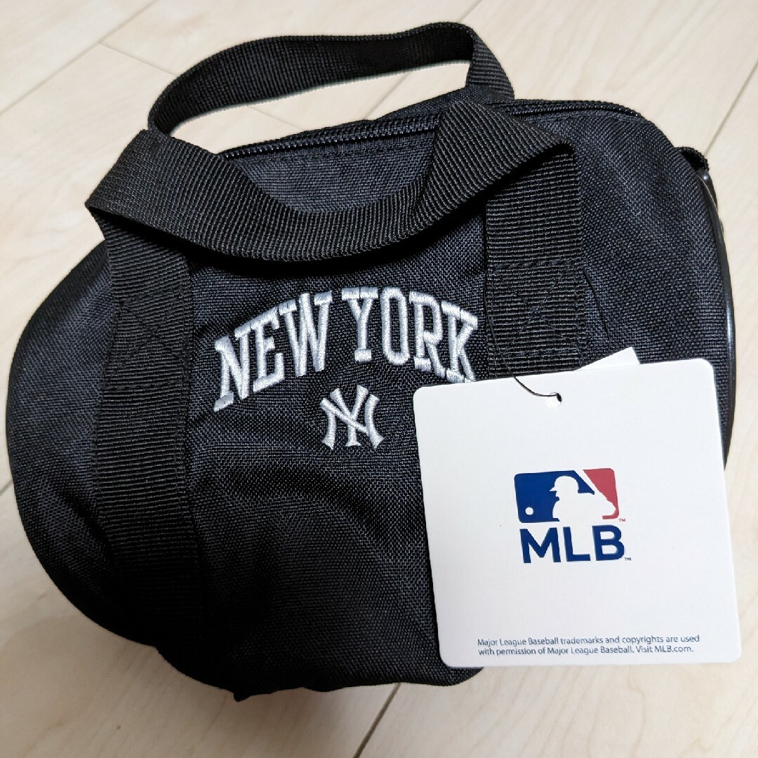 MLBミニバック スポーツ/アウトドアの野球(記念品/関連グッズ)の商品写真