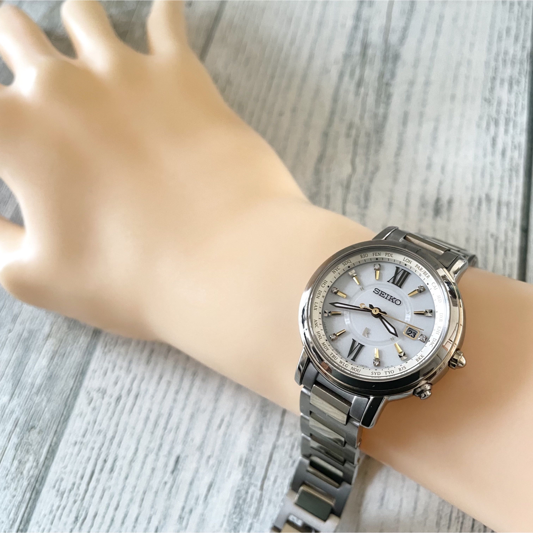 男女兼用 カジュアルウェア 【動作OK】SEIKO ルキア 腕時計 1B25-0AV0