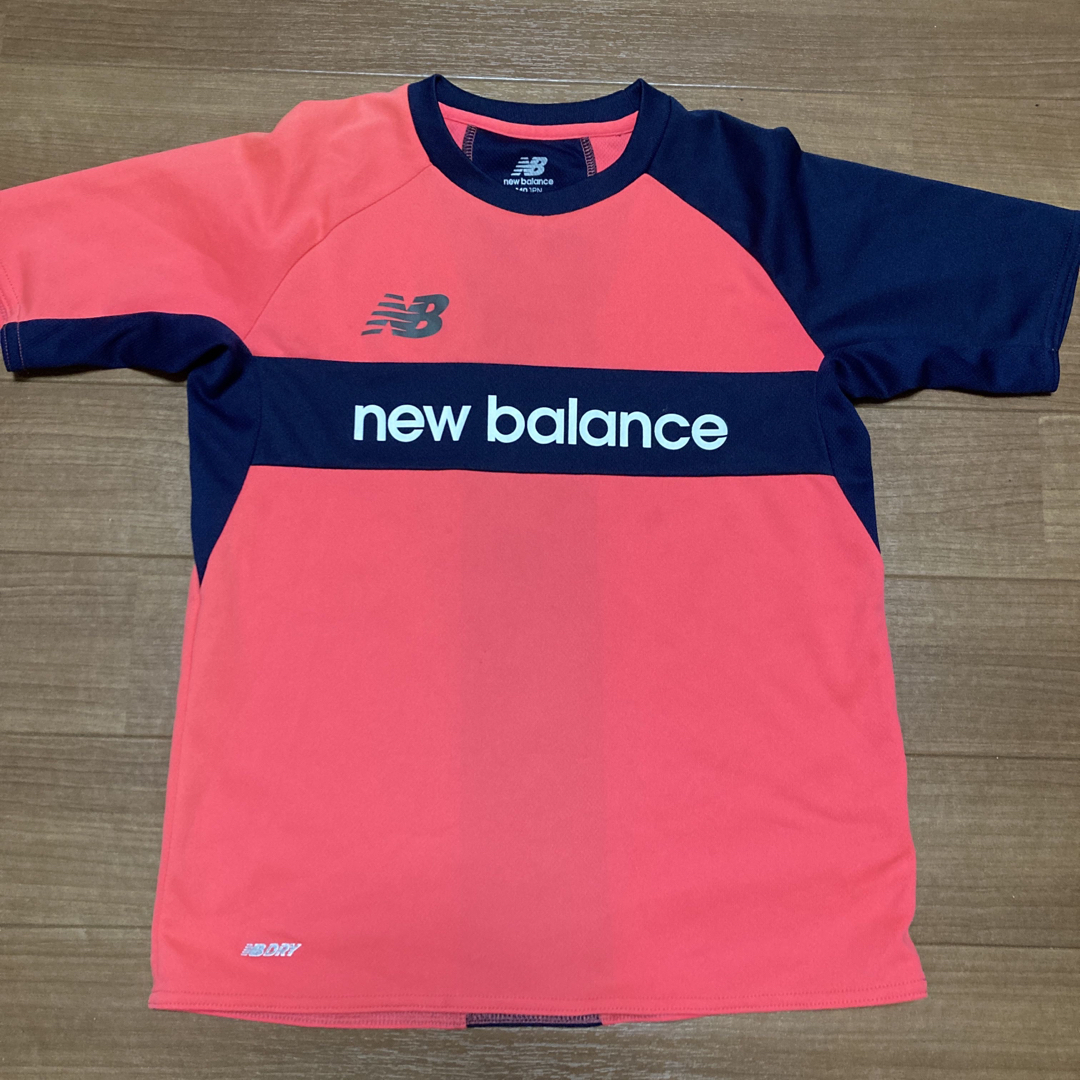 New Balance ニューバランス Tシャツ 140センチの by ハル's shop｜ニューバランスならラクマ
