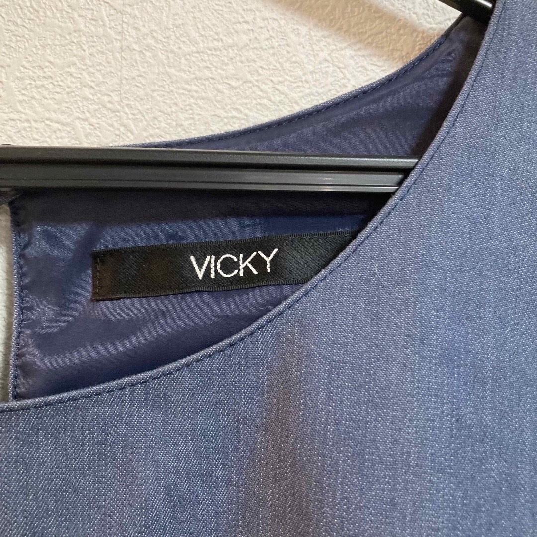 VICKY(ビッキー)の【美品】VICKY　ひざ上ワンピース　レース　ドレス　結婚式　2サイズ　M レディースのワンピース(ひざ丈ワンピース)の商品写真