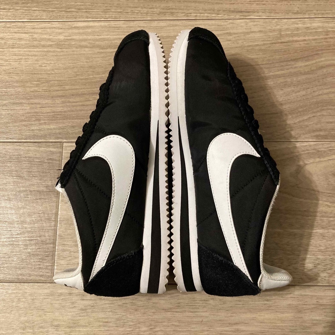 NIKE(ナイキ)の【いちこさん専用】NIKE CLASSIC CORTEZ NYLON 黒 レディースの靴/シューズ(スニーカー)の商品写真