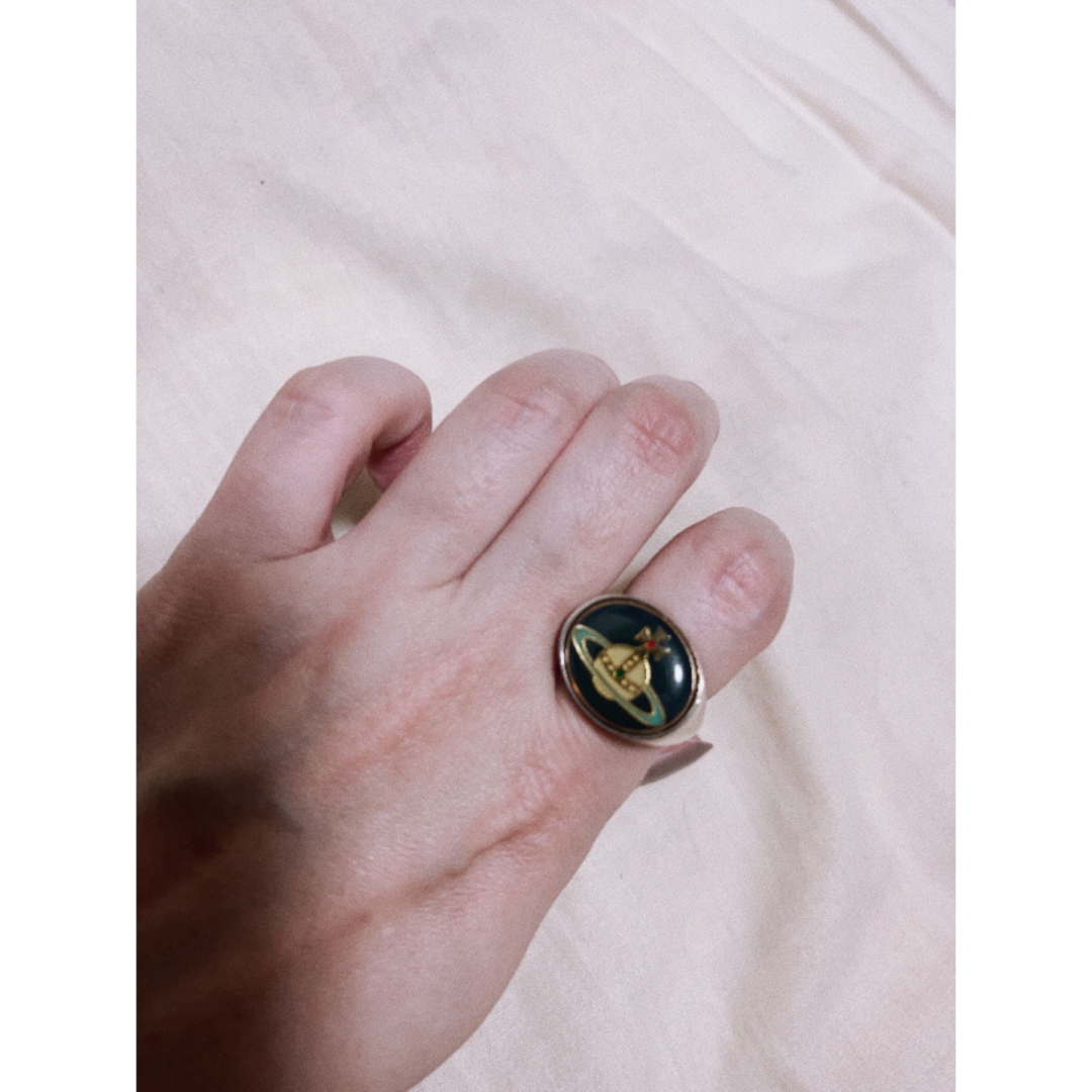 Vivienne Westwood(ヴィヴィアンウエストウッド)の7月10日まで！ヴィヴィアンウエストウッド　エナメルリング　ボタンリング　指輪 レディースのアクセサリー(リング(指輪))の商品写真