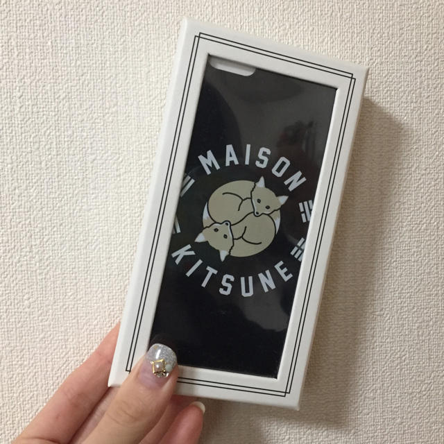 MAISON KITSUNE'(メゾンキツネ)の🦊MAISON KITSUNE🦊 スマホ/家電/カメラのスマホアクセサリー(iPhoneケース)の商品写真