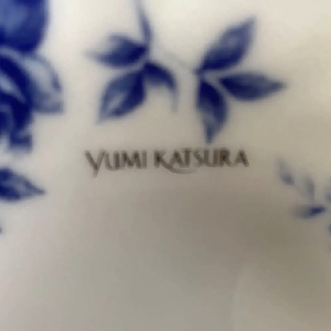 YUMI KATSURA(ユミカツラ)の【美品❣️】桂由美 クラッシックローズ 小皿 3枚セット 即購入可 インテリア/住まい/日用品のキッチン/食器(食器)の商品写真