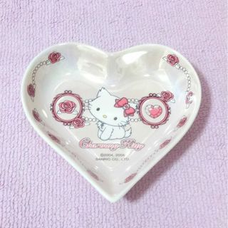 サンリオ(サンリオ)のチャーミーキティ❤ピンク ハート型トレイ　小皿 陶器(キャラクターグッズ)