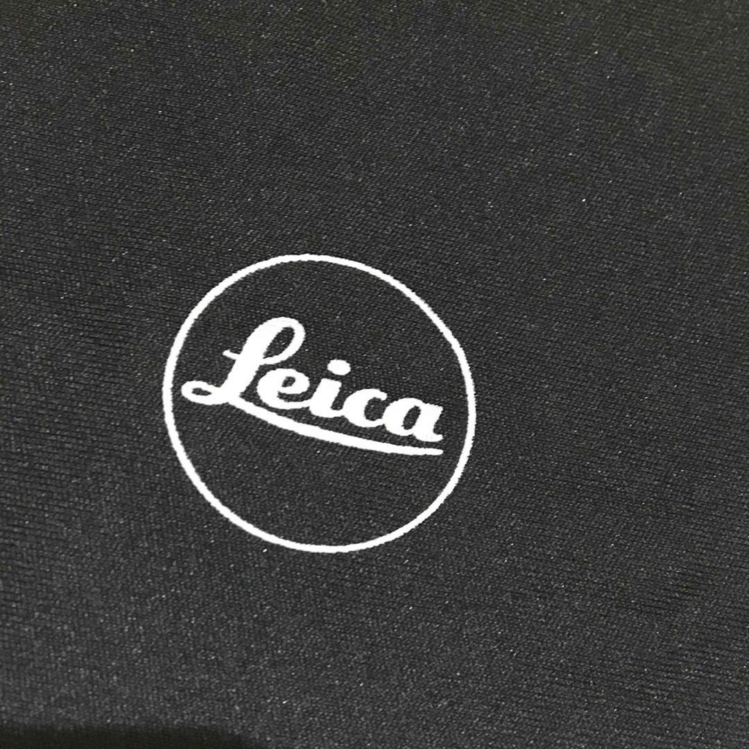 LEICA(ライカ)のLEICA ライカ 純正アクセサリーポーチ 巾着 大小2個セット スマホ/家電/カメラのカメラ(コンパクトデジタルカメラ)の商品写真