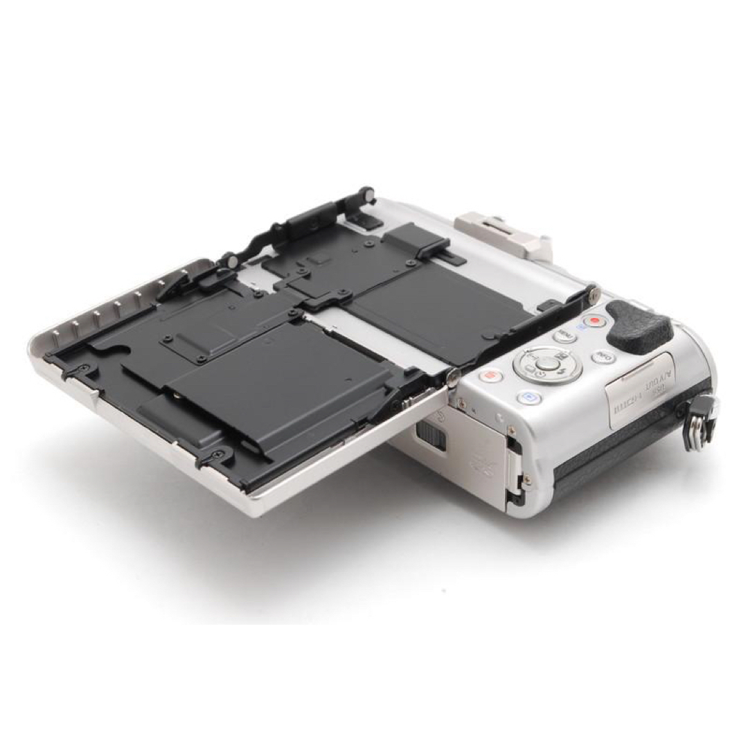 ☆洗練されたお洒落なデザイン!自撮り+Wi-Fi☆オリンパス E-PL8☆ ☆洗練されたお洒落なデザイン!自撮り+Wi-Fi☆オリンパス E-PL8☆