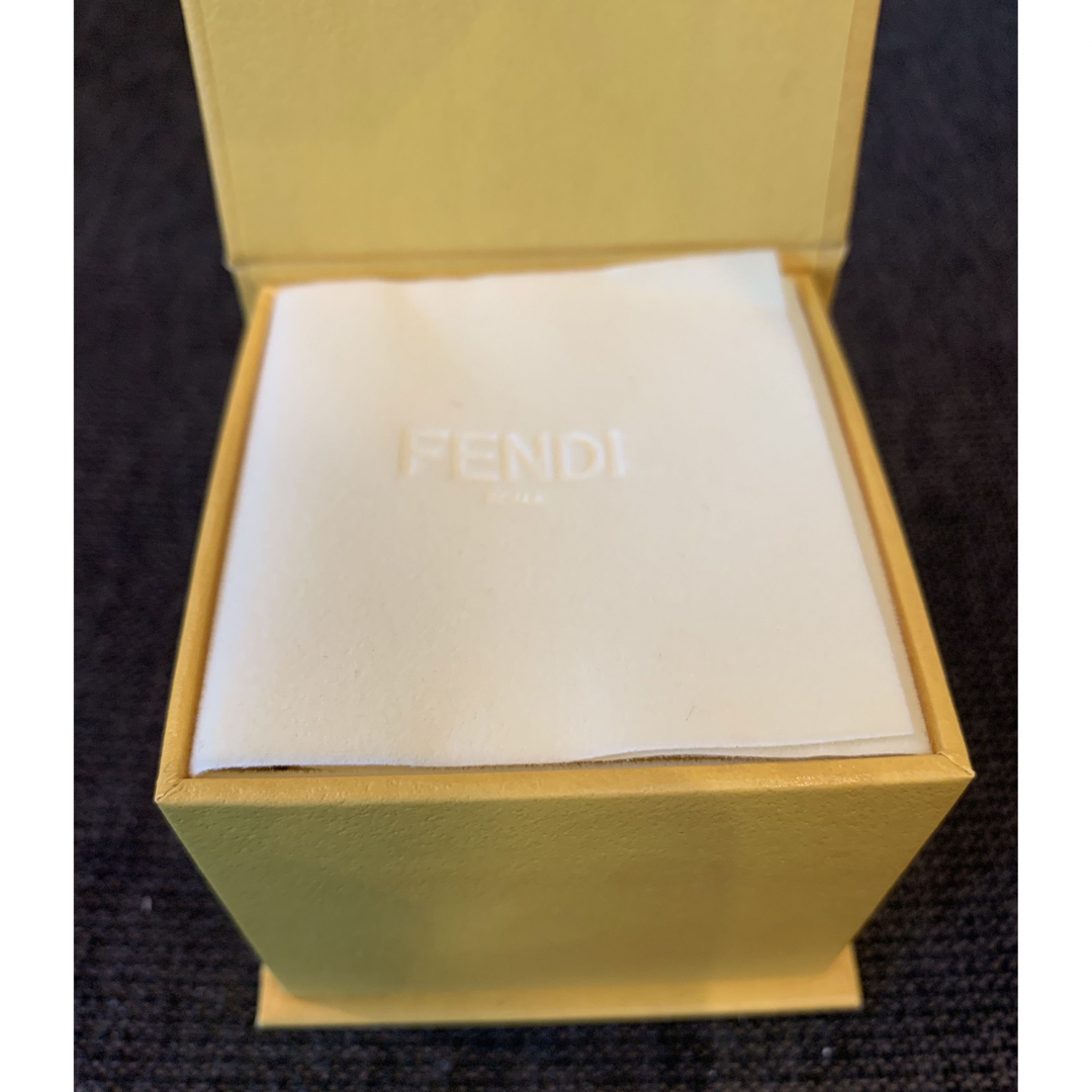 FENDI フェンディ　ブラックメタル　ロゴリング　Lサイズ