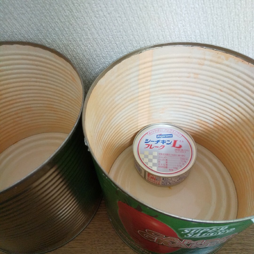 お試し2缶♪特大トマト缶 リメイク缶 ハンドメイドの素材/材料(各種パーツ)の商品写真
