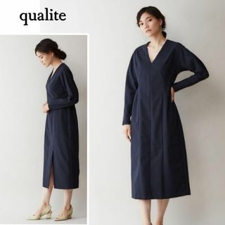 カリテ(qualite)のゆったりキレイシルエット♪　前スリット　ロングワンピース　M　ネイビー(ロングワンピース/マキシワンピース)