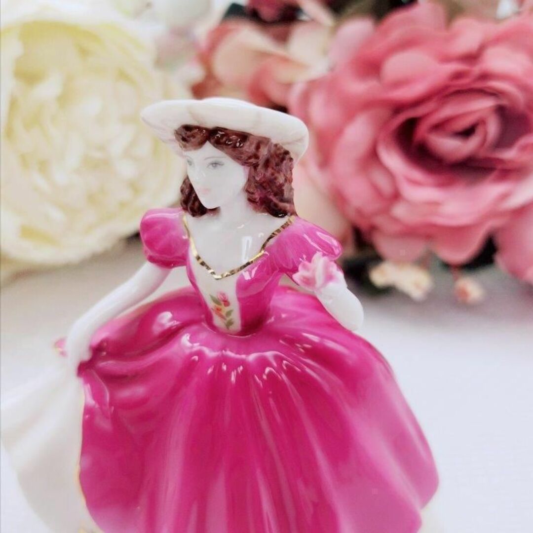 WEDGWOOD - 美品 可愛い コールポート ミニフィギュリン ROSEの通販 by