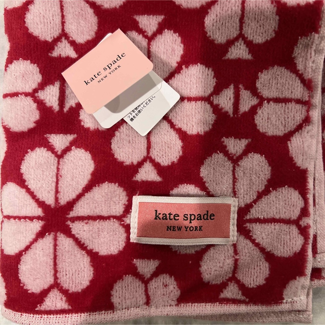 kate spade new york(ケイトスペードニューヨーク)のqwee231様専用 ケイトスペード　タオルハンカチ レディースのファッション小物(ハンカチ)の商品写真