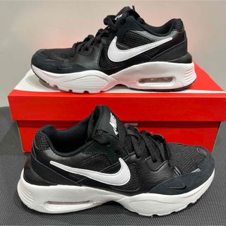 ナイキ(NIKE)のNIKE  ウィメンズ エア マックス フュージョン　　24cm(スニーカー)