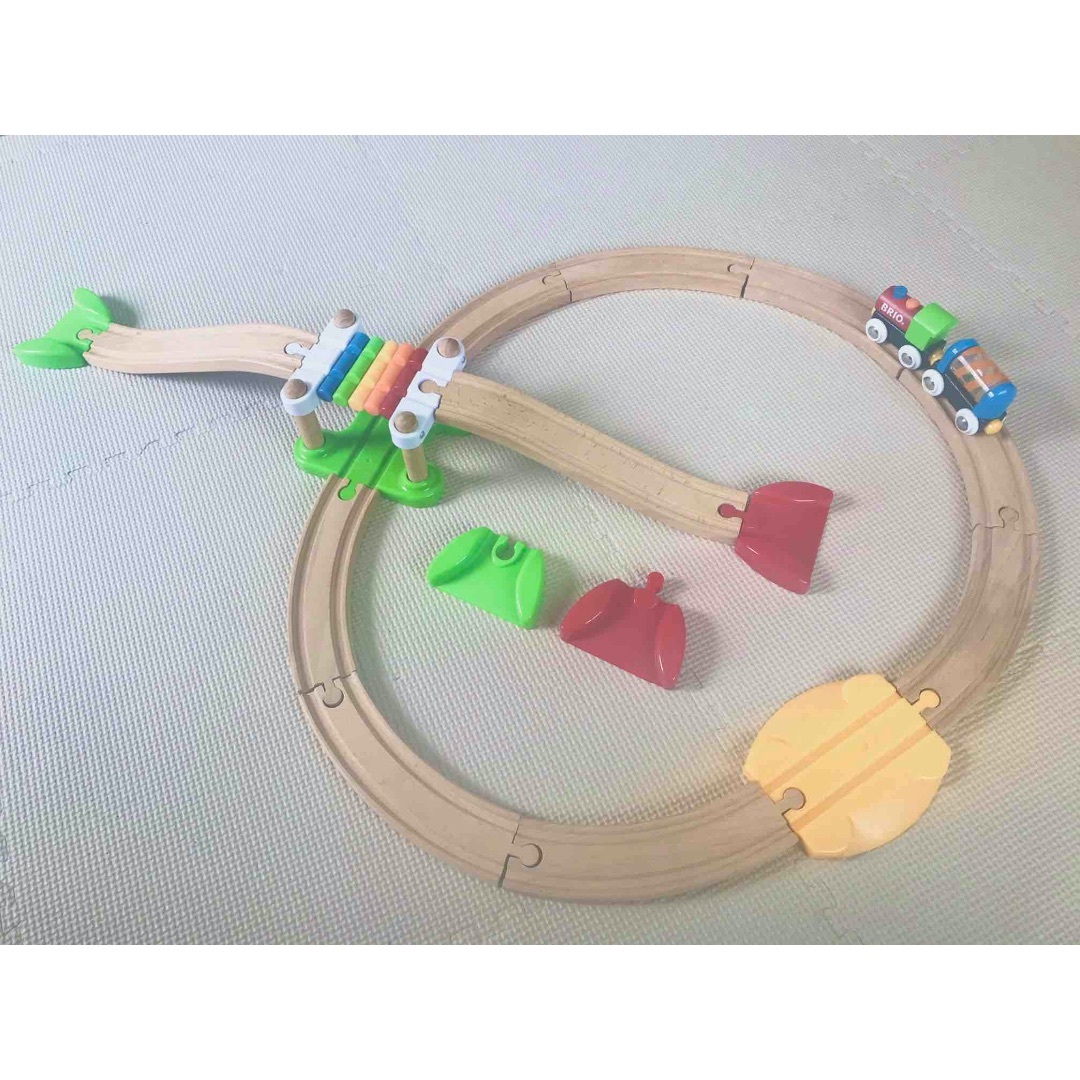 BRIO(ブリオ)の☆BRIOブリオ レールウェイ マイファースト ビギナーセット 木製電車車両☆ キッズ/ベビー/マタニティのおもちゃ(電車のおもちゃ/車)の商品写真