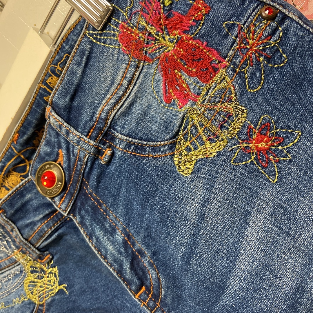 DESIGUAL(デシグアル)の超美品　デシグアル　パンツ レディースのパンツ(デニム/ジーンズ)の商品写真