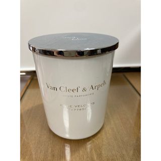 ヴァンクリーフアンドアーペル(Van Cleef & Arpels)のヴァンクリーフアンドアーペル　ノベルティ　アロマキャンドル(キャンドル)