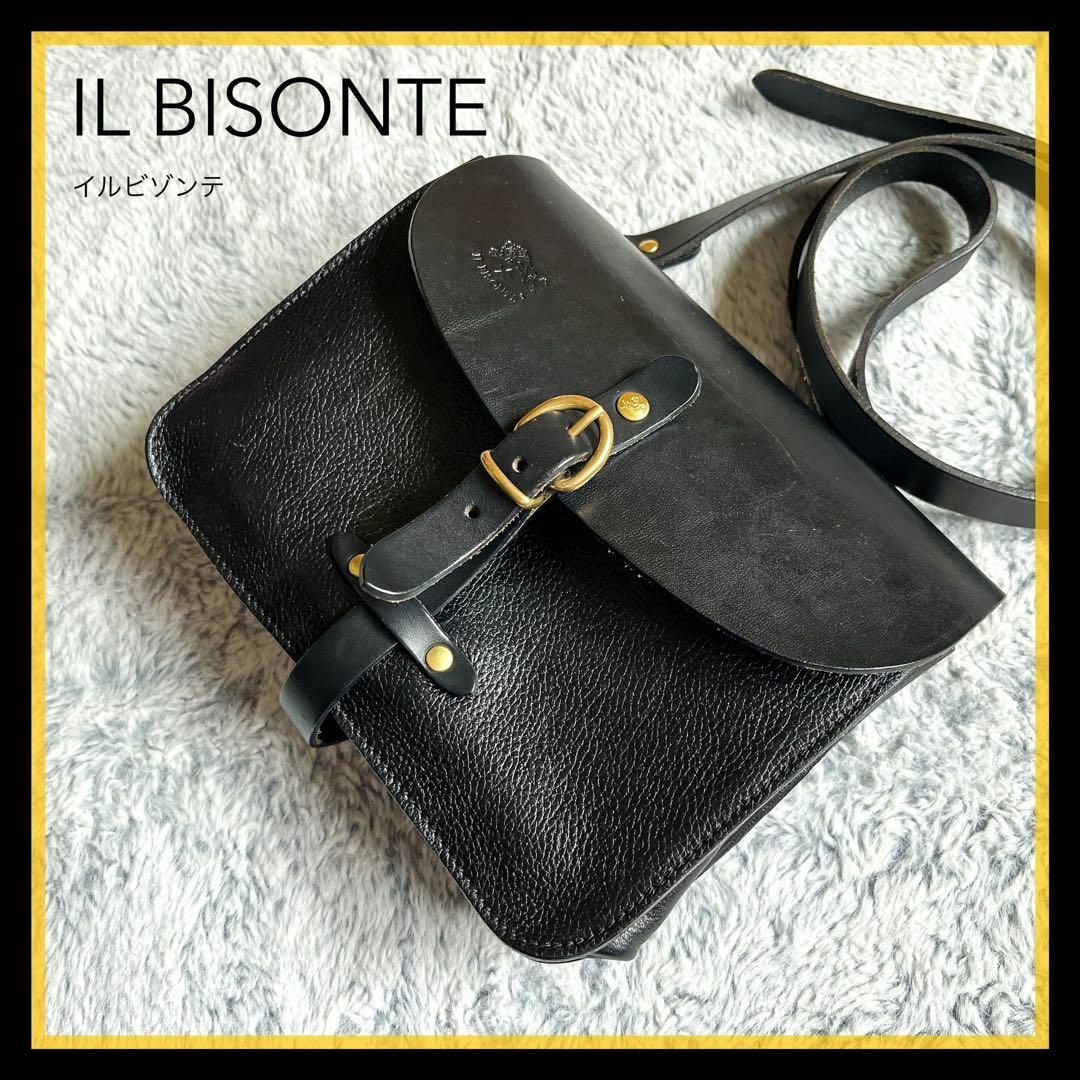 約12cmショルダーストラップ【IL BISONTE】イルビゾンテ ショルダーバッグ ロゴ型押し 金ボタン 黒