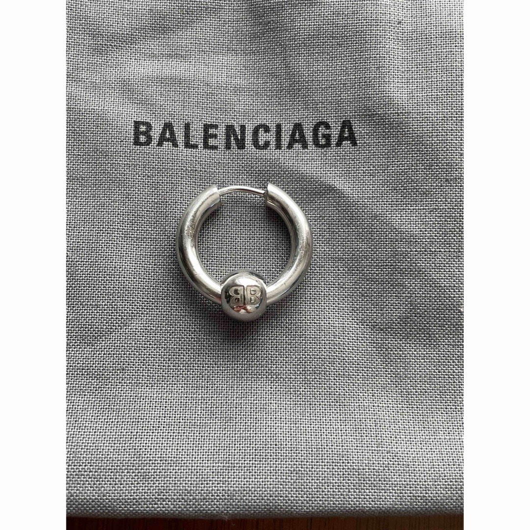 Balenciaga(バレンシアガ)のBALENCIAGA FORCE ピアス バレンシアガ フープピアス 完売品 メンズのアクセサリー(ピアス(片耳用))の商品写真