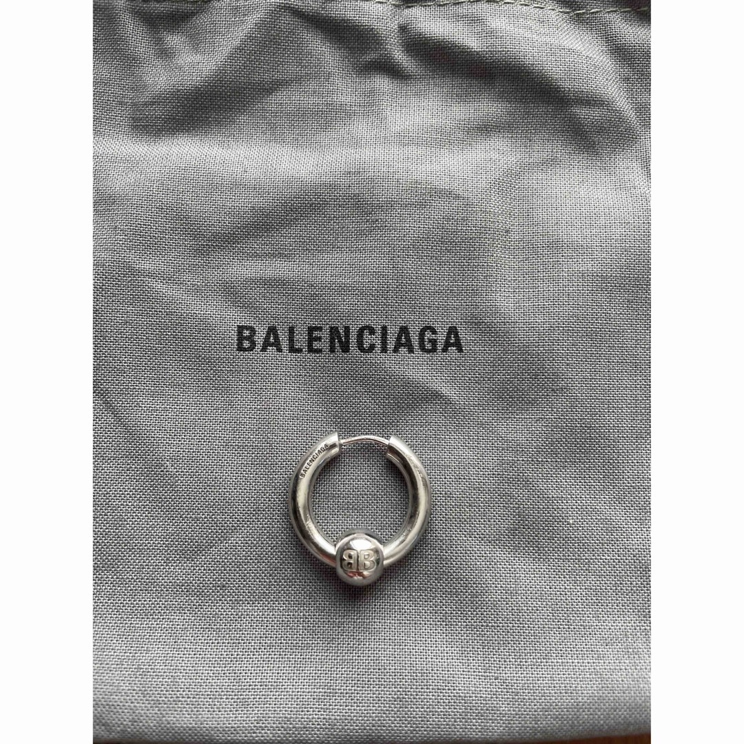 Balenciaga(バレンシアガ)のBALENCIAGA FORCE ピアス バレンシアガ フープピアス 完売品 メンズのアクセサリー(ピアス(片耳用))の商品写真