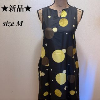 新品★ブラック地★イエロー★ドット柄★総柄★ロングワンピース★M(ロングワンピース/マキシワンピース)