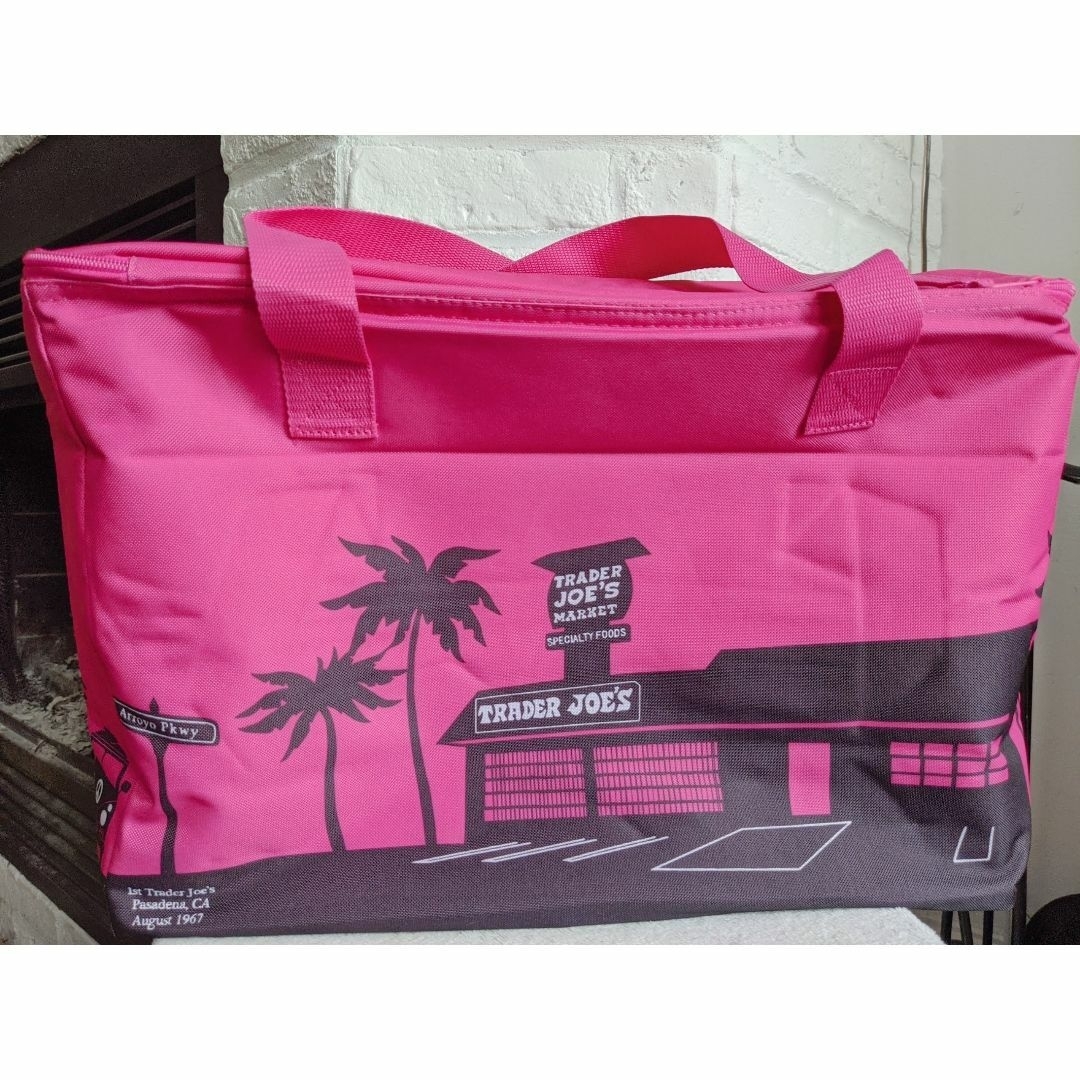 新品未使用】Trader Joe's トレーダージョーズ 保冷バッグの通販 by と