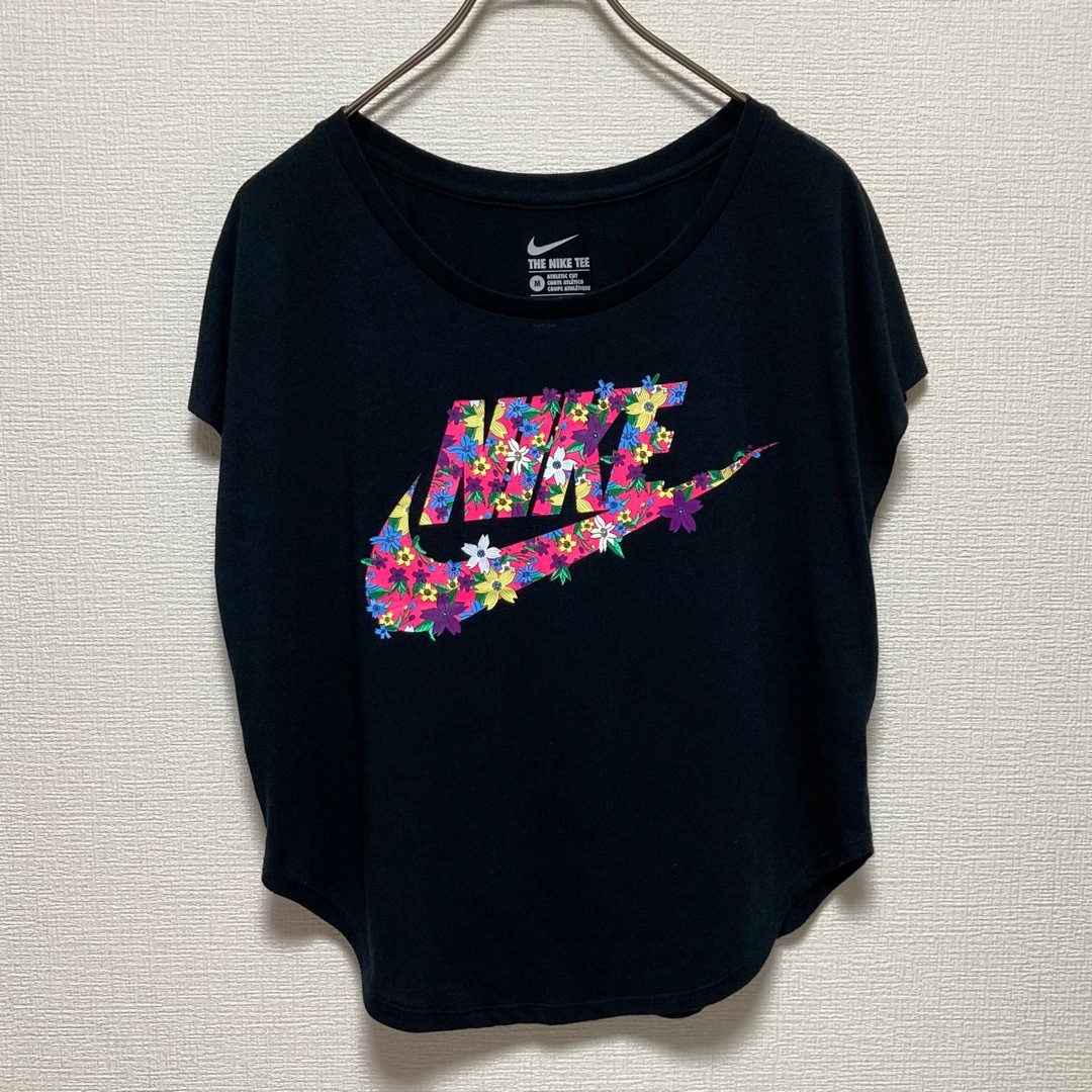 NIKE(ナイキ)のNIKE ノースリーブ ナイキ 花柄 ドルマンスリーブ ヨガ ダンス ランニング レディースのトップス(Tシャツ(半袖/袖なし))の商品写真