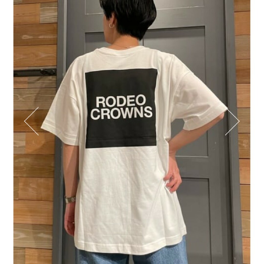 RODEO CROWNS WIDE BOWL(ロデオクラウンズワイドボウル)のスクウェアボックスロゴＴ黒&白色 レディースのトップス(Tシャツ(半袖/袖なし))の商品写真