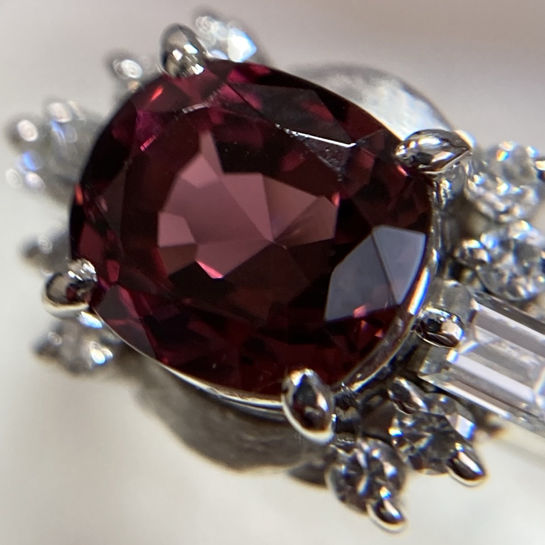 Pt900 アルマンディンガーネットとダイヤモンドのリング　指輪  レディースのアクセサリー(リング(指輪))の商品写真
