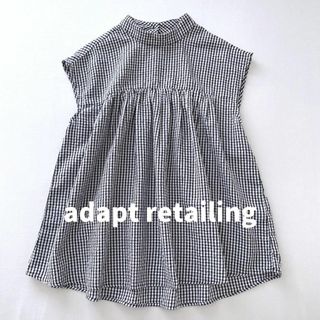 アダプト(adapt)のアダプトリテイリング　シアサッカーブラウス　フレンチスリーブ　ギンガムチェック(シャツ/ブラウス(半袖/袖なし))