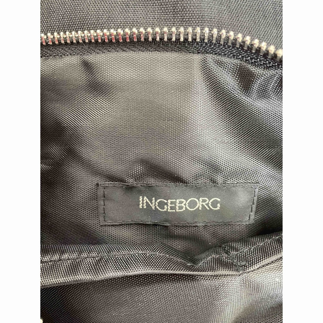 INGEBORG(インゲボルグ)の☆未使用　インゲボルグ　香水瓶　ショルダーバッグ　定価15000円＋税 レディースのバッグ(ショルダーバッグ)の商品写真