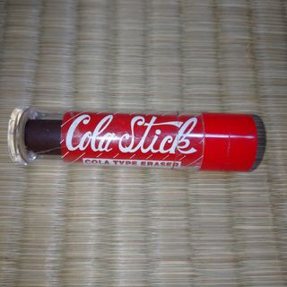 コーラのかおり リップ型消しゴム レトロ 90年代 レモン社の通販|ラクマ