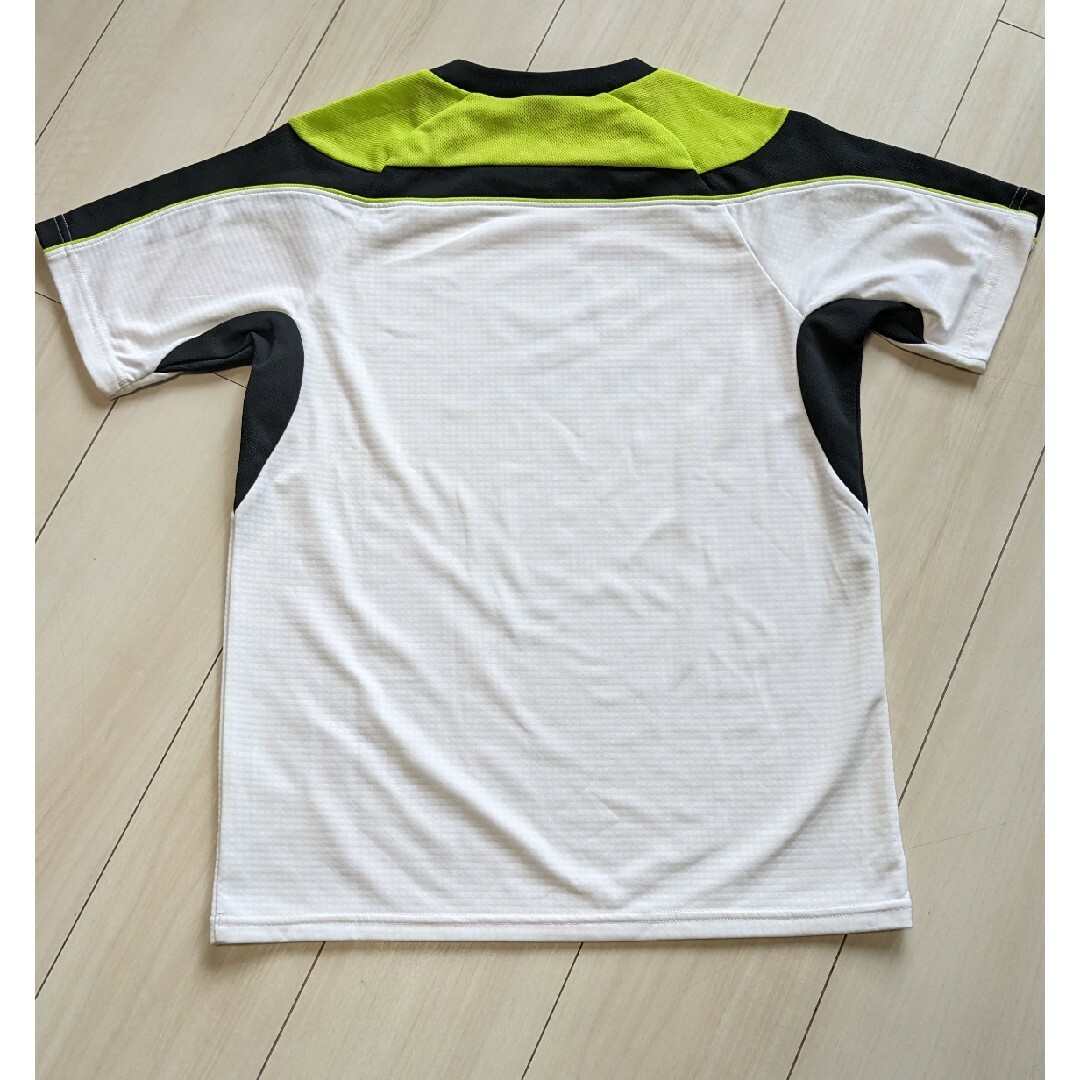 UMBRO(アンブロ)のアンブロ　半袖Ｔシャツ　160cm スポーツ/アウトドアのスポーツ/アウトドア その他(その他)の商品写真