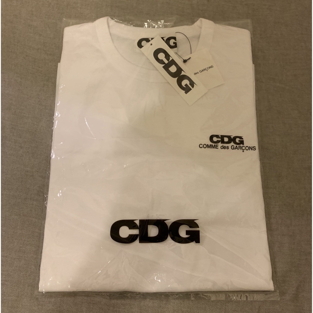 CDGコムデギャルソン T-shirt 新品未使用タグ付き 白